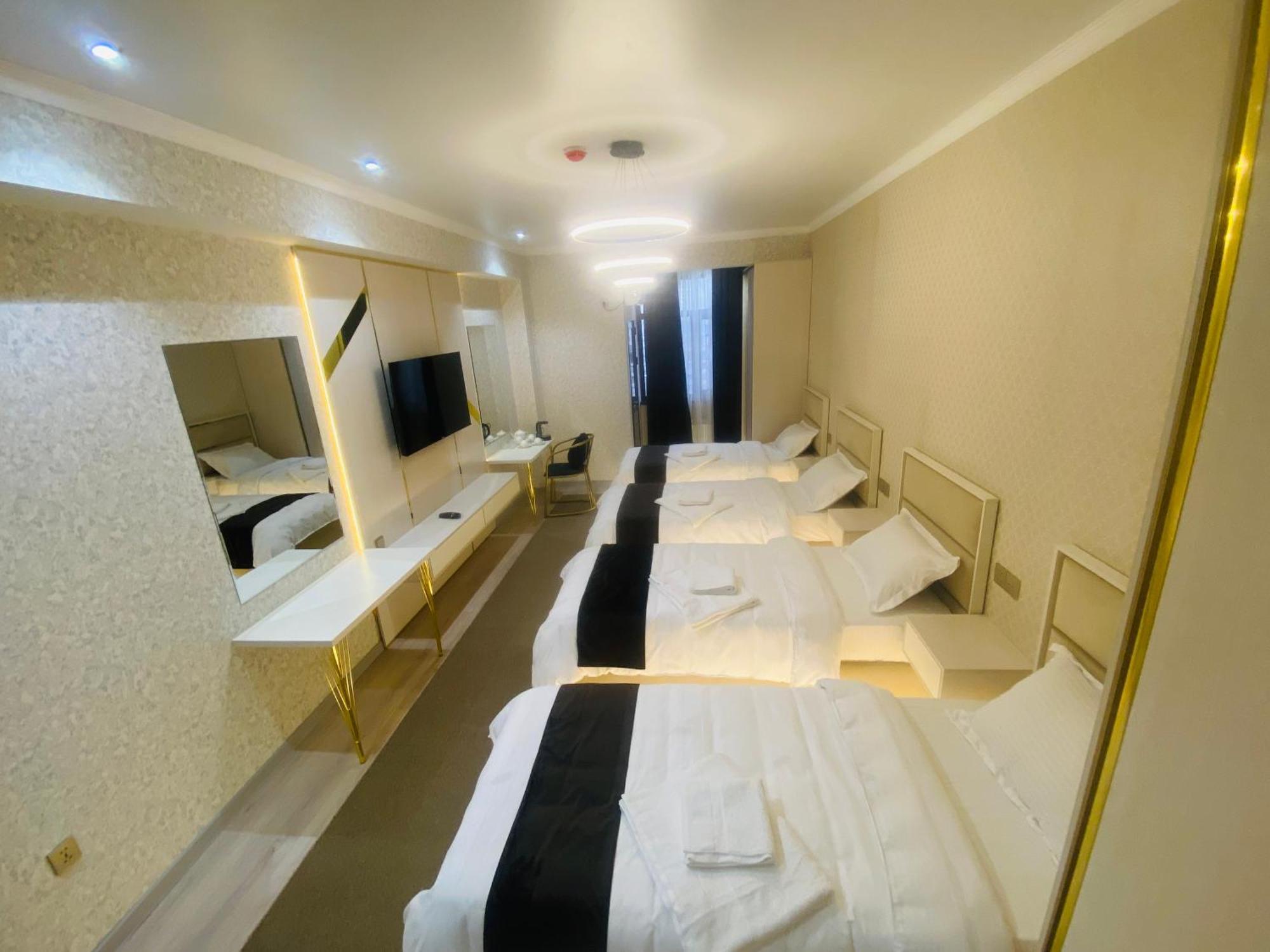 Baland Hotel Douchanbé Extérieur photo